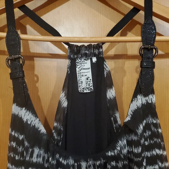 EUC GUESS Size Small Top - Picture 3 of 5